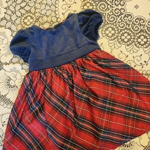 2T girls Holiday/christmas dress Max studios brand